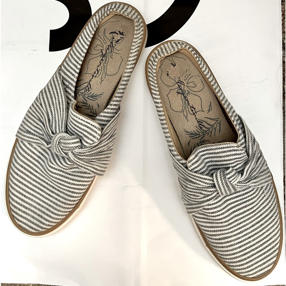 ballet style shoes